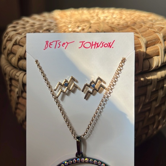 Betsey Johnson Aquarius Necklace and Earrings - Picture 2 of 4